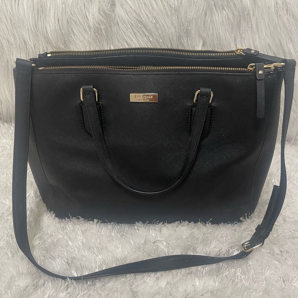 kate spade Handbags - Large Kate spade Purse